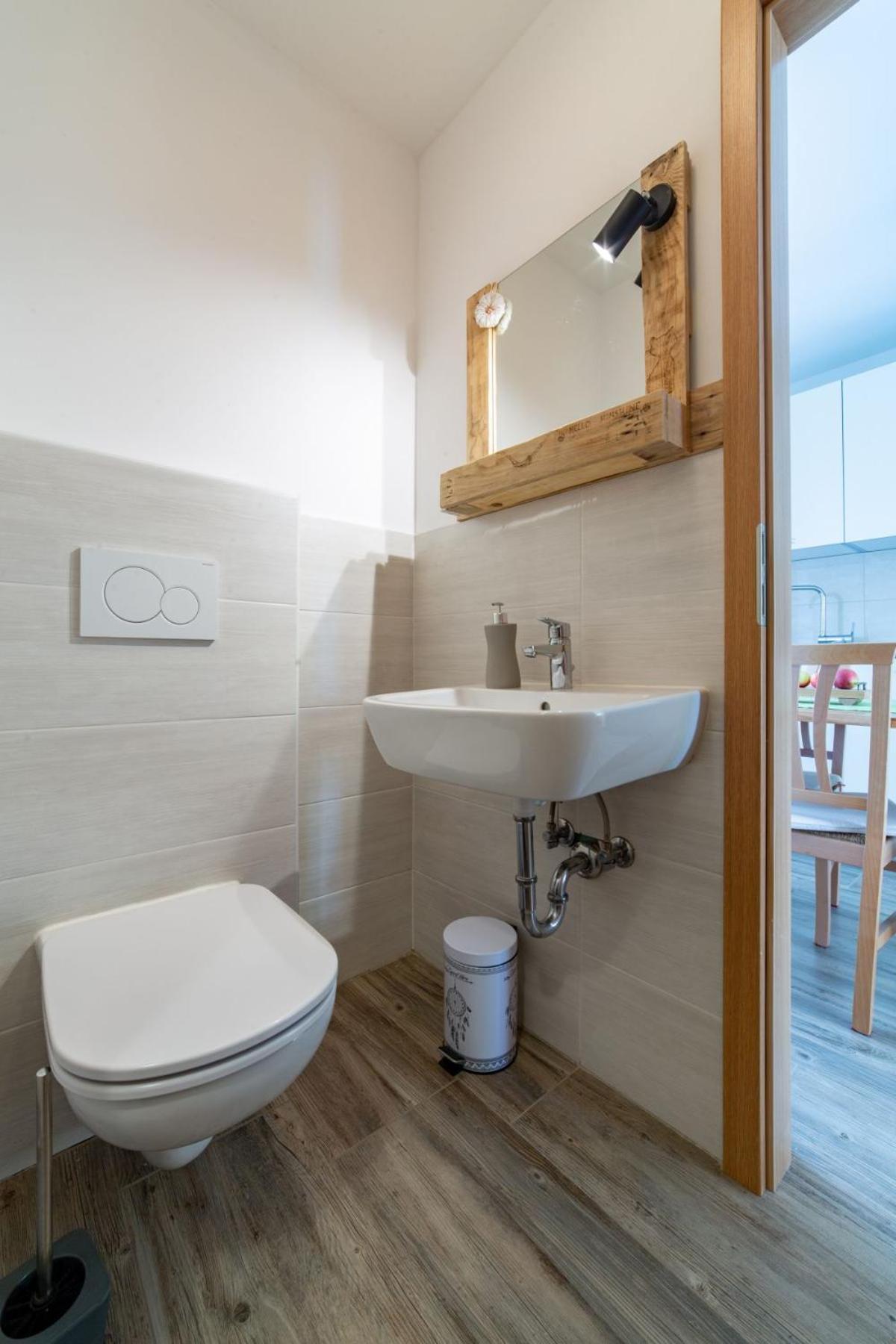 Seventh House Lägenhet Ilirska Bistrica Exteriör bild